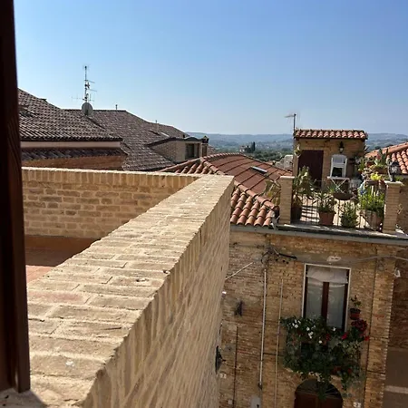 Piazza Pie Di Corte Bed & Breakfast Corropoli