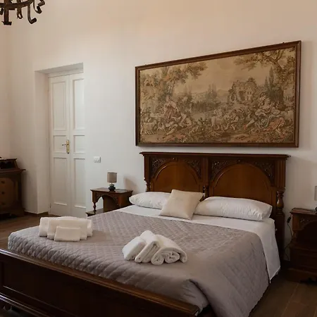 Bed & Breakfast Piazza Pie Di Corte 3*