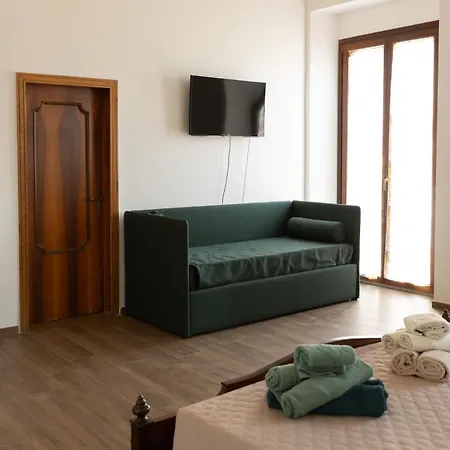 Nocleg ze śniadaniem Piazza Pie Di Corte 3*