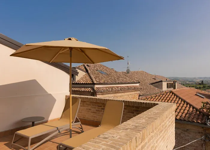 Piazza Pie Di Corte 3*